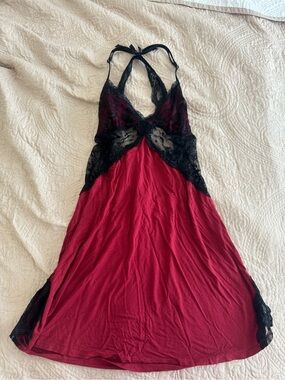 Amazon Essentials Burgundy Chemise with Black Lace